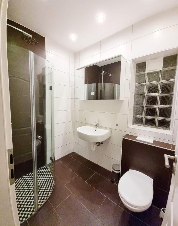באדן-באדן Gemuetliches J&L Apartment Nahe Des Hauptbahnhofes מראה חיצוני תמונה
