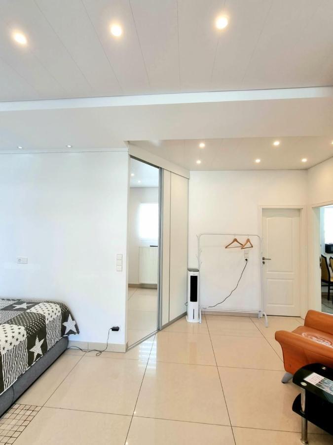 באדן-באדן Gemuetliches J&L Apartment Nahe Des Hauptbahnhofes מראה חיצוני תמונה