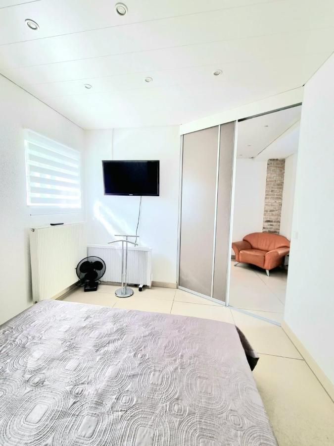 באדן-באדן Gemuetliches J&L Apartment Nahe Des Hauptbahnhofes מראה חיצוני תמונה