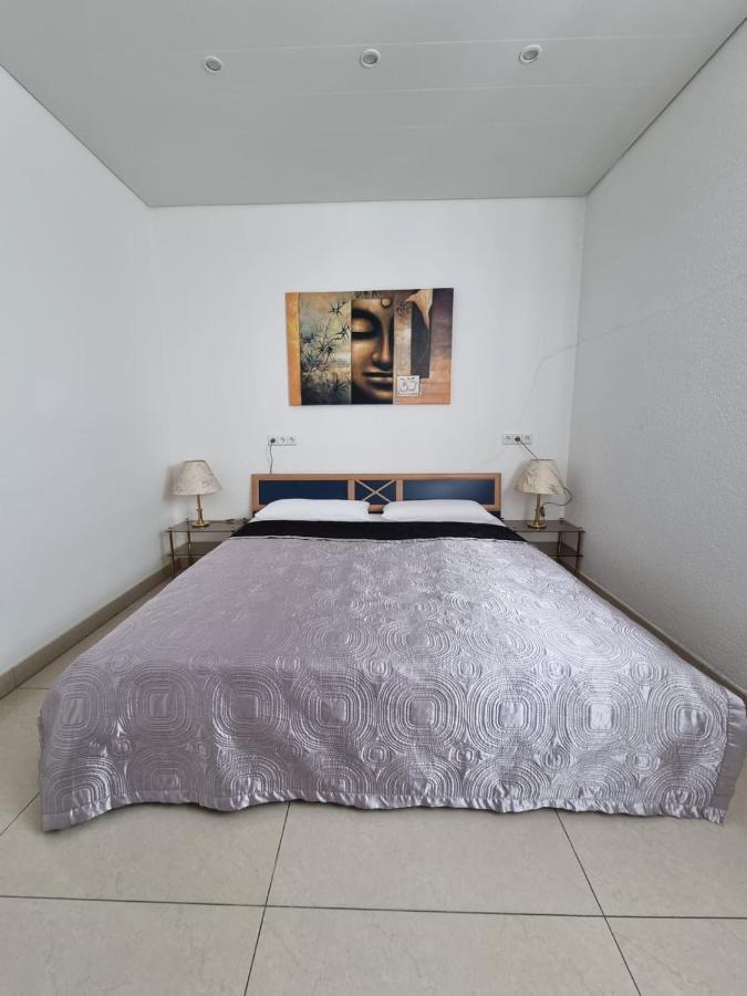 באדן-באדן Gemuetliches J&L Apartment Nahe Des Hauptbahnhofes מראה חיצוני תמונה