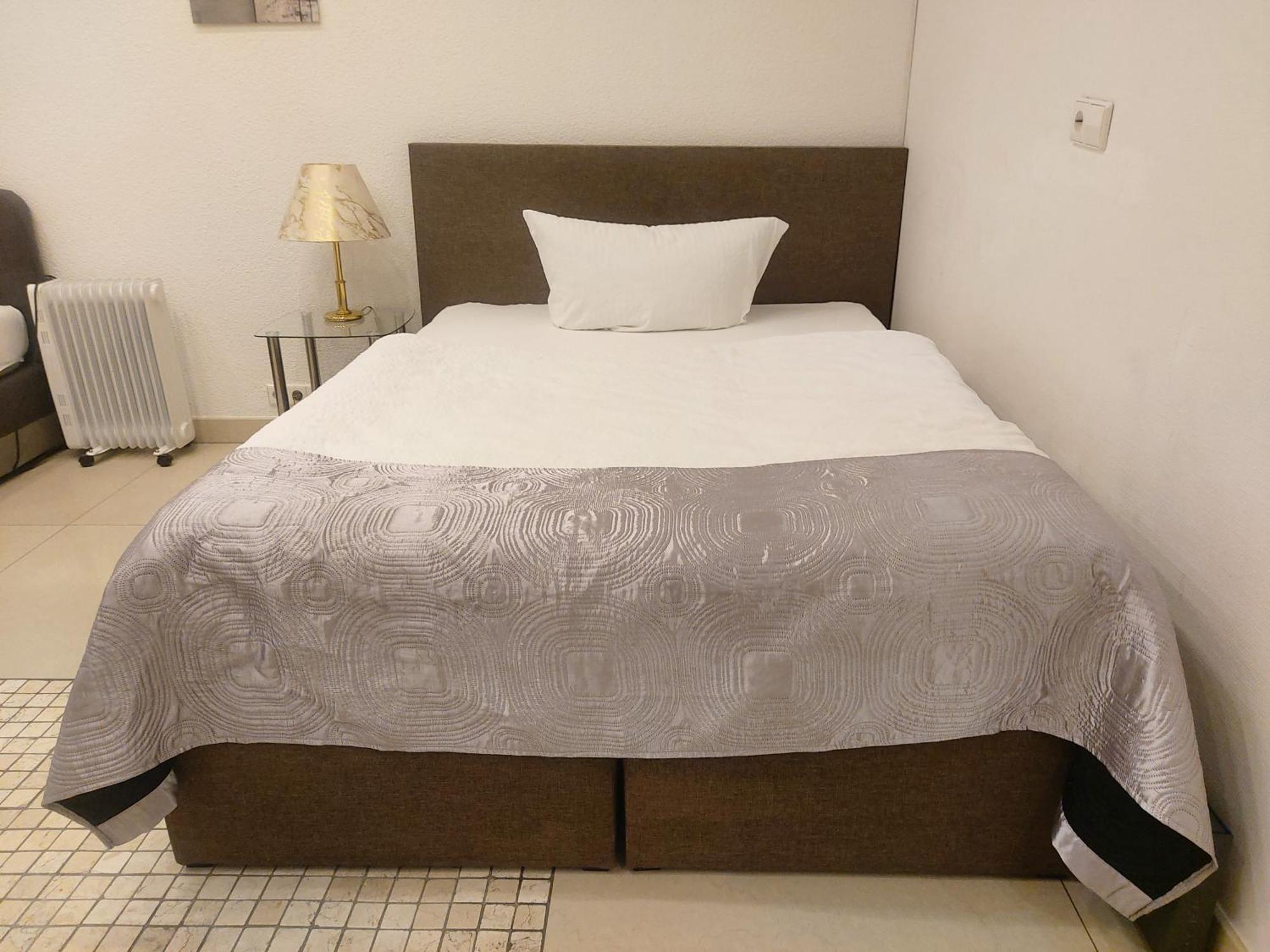 באדן-באדן Gemuetliches J&L Apartment Nahe Des Hauptbahnhofes מראה חיצוני תמונה