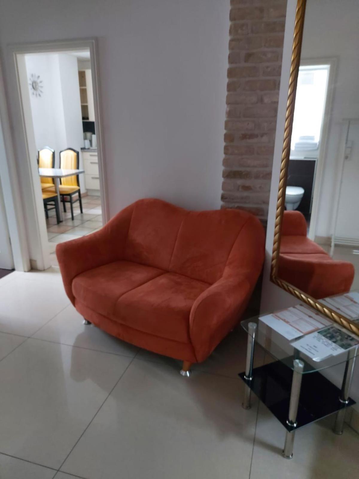 באדן-באדן Gemuetliches J&L Apartment Nahe Des Hauptbahnhofes מראה חיצוני תמונה